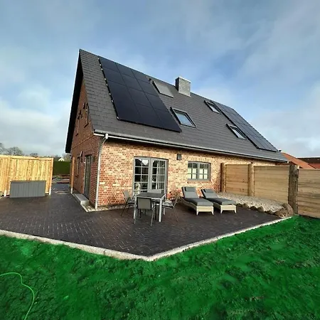 Eiderhuus Modern Retreat